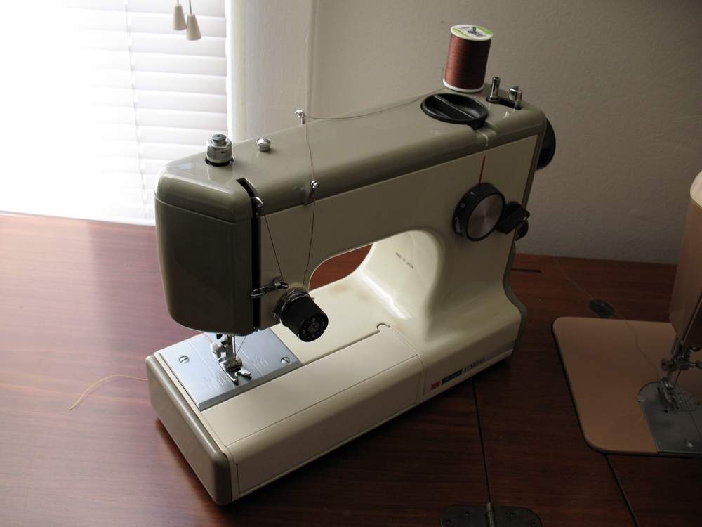 Green Sears Kenmore 158.17511 (Model 1751) Sewing Machine – A Review  (Updated 11-14-11)