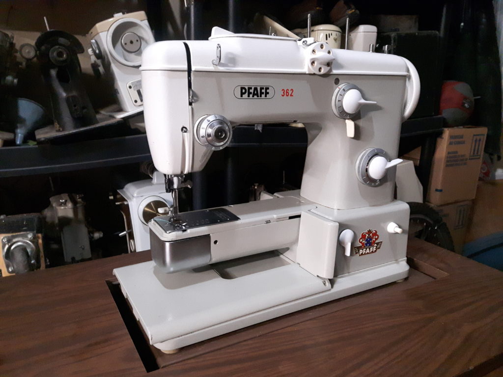 Vintage PFAFF Type 362 Sewing Machine made in Western Germany with  Accessories - Works - Superb Condition